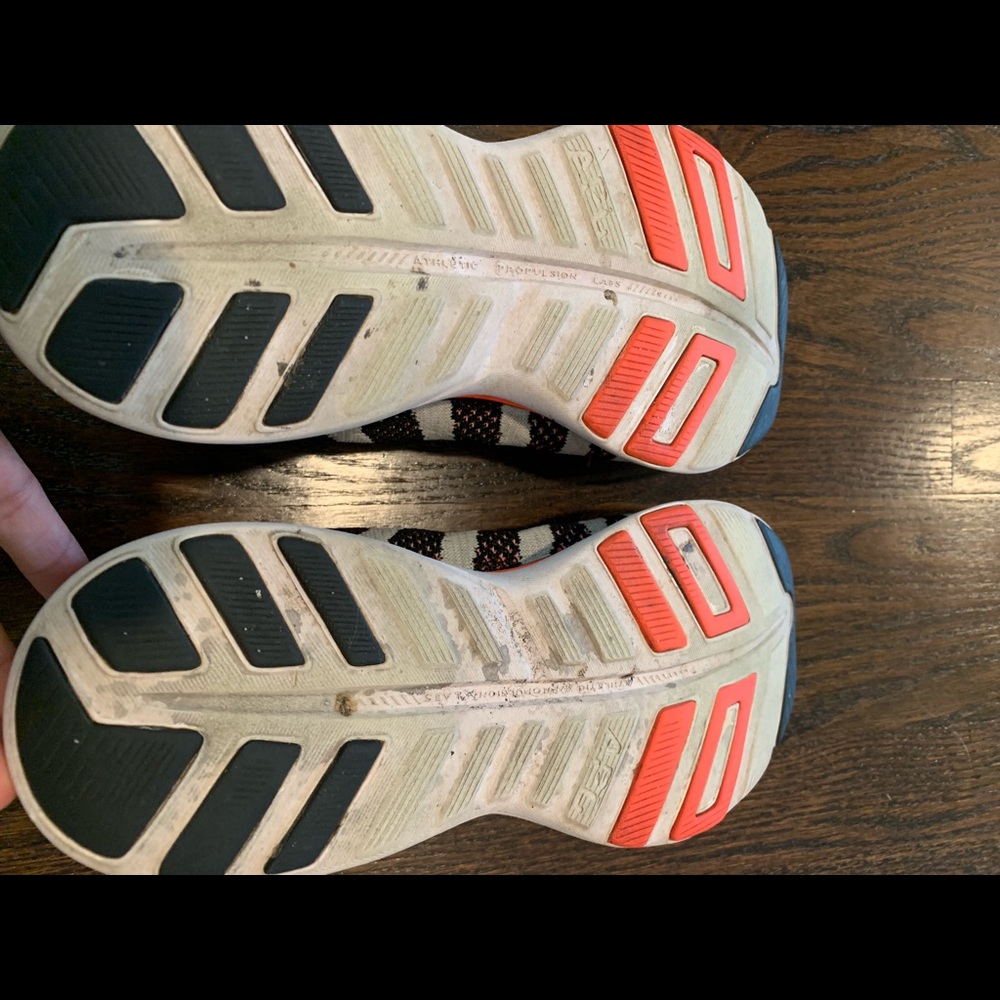 APL BLACK WHITE STRIPE RUNNING SNEAKERS SIZE 9.5 - Picture 3 of 7